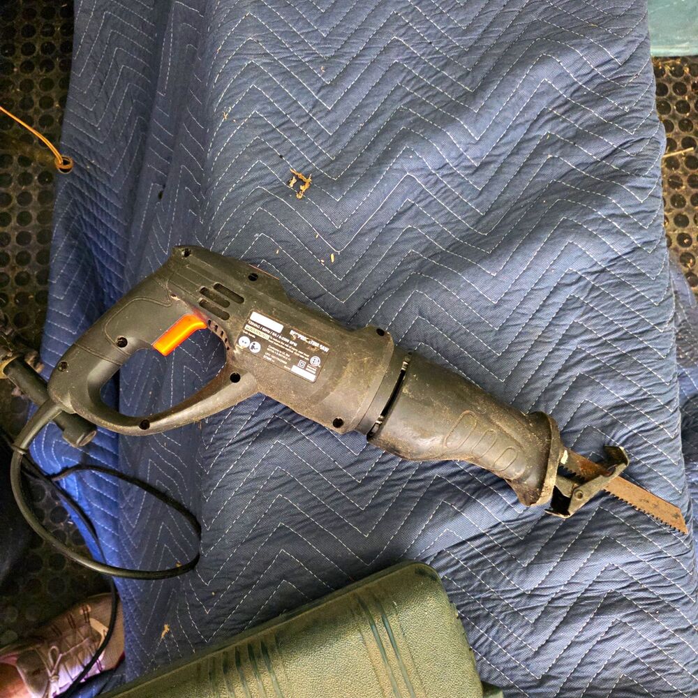 WARRIOR 57806 Corded Reciprocating Saw 120VAC 6A 0-3500 SPM Black